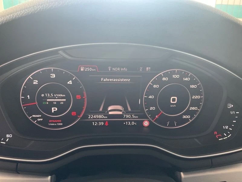 Audi A4 S line Quattro - изображение 10