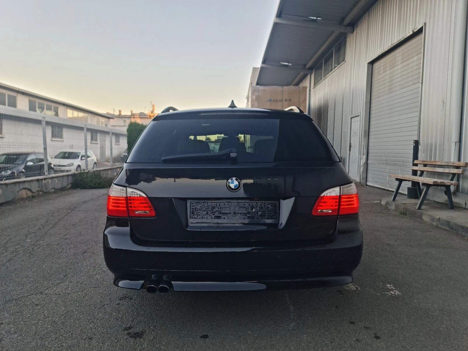 BMW 525 PANORAMA X-DRIVE - изображение 6
