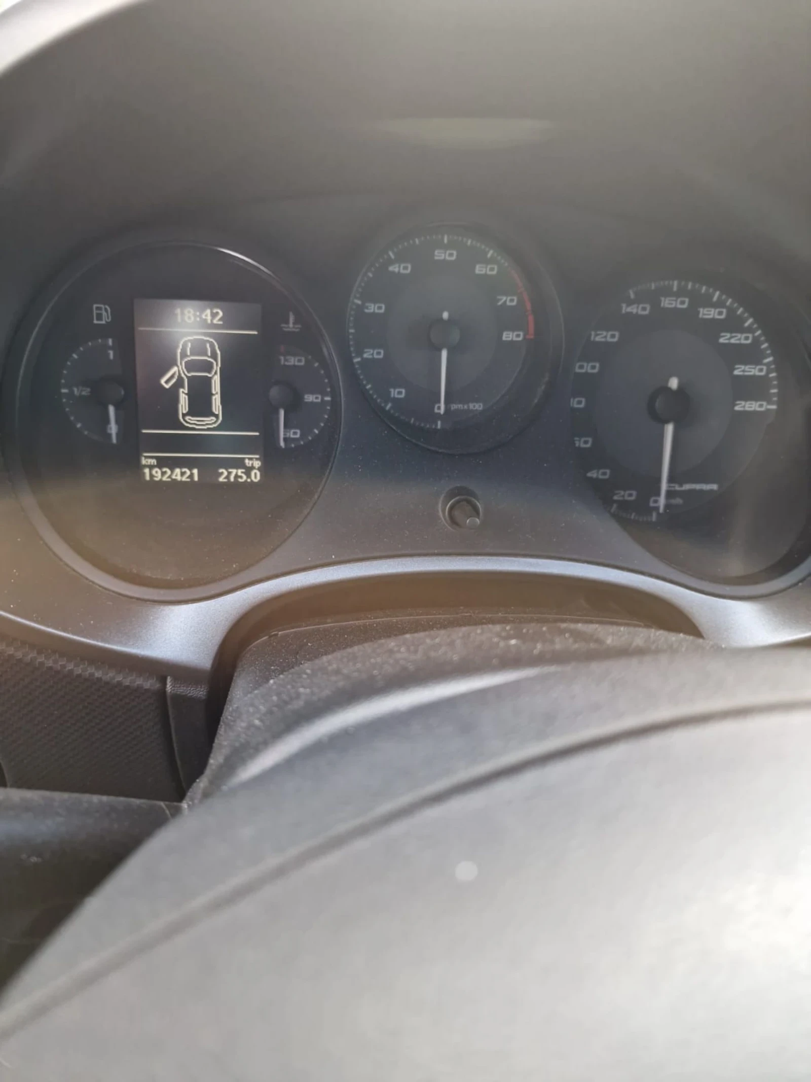 Seat Leon 2.0i CUPRA - изображение 2