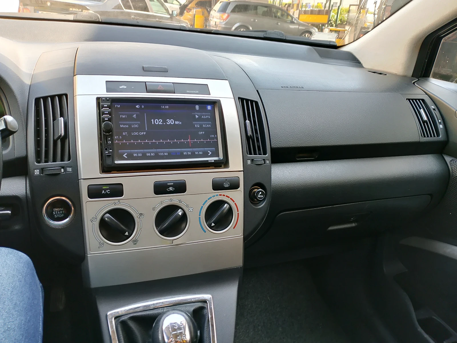 Toyota Corolla verso  - изображение 2