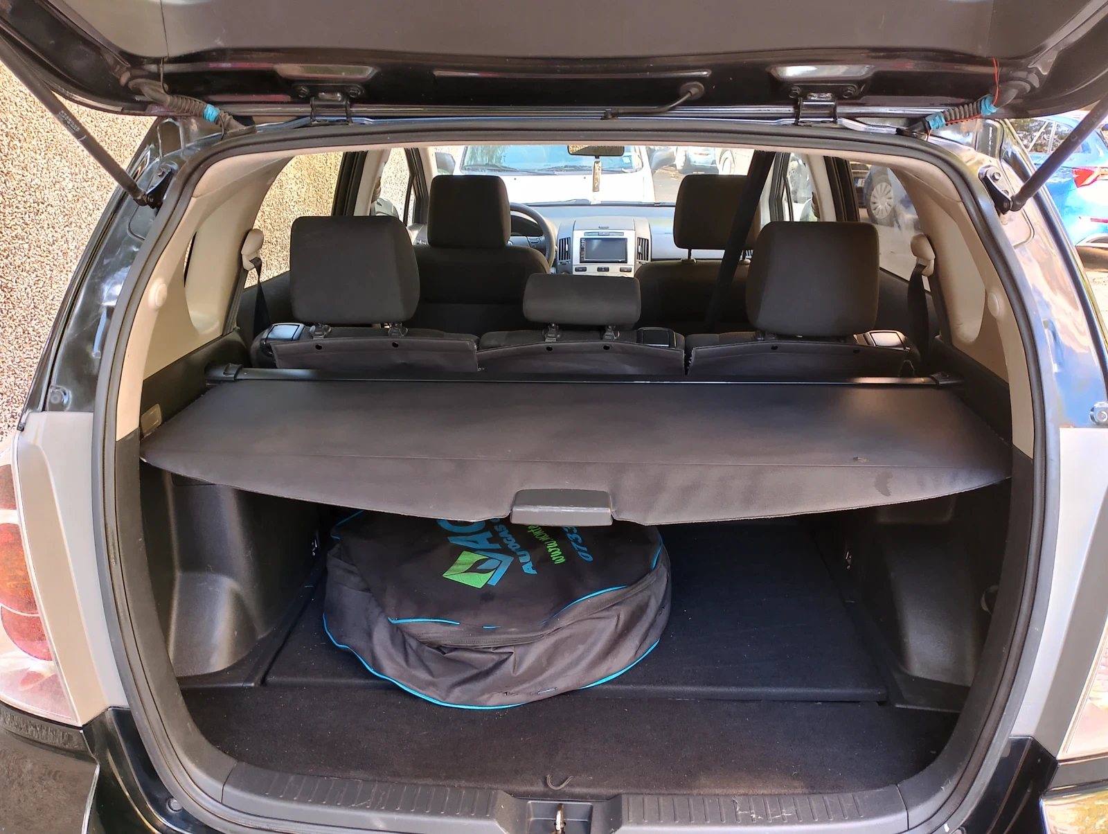 Toyota Corolla verso 1.8 - изображение 4