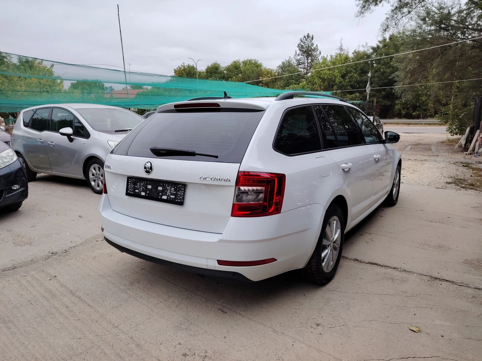 Skoda Octavia 1.6 TDI  - изображение 4