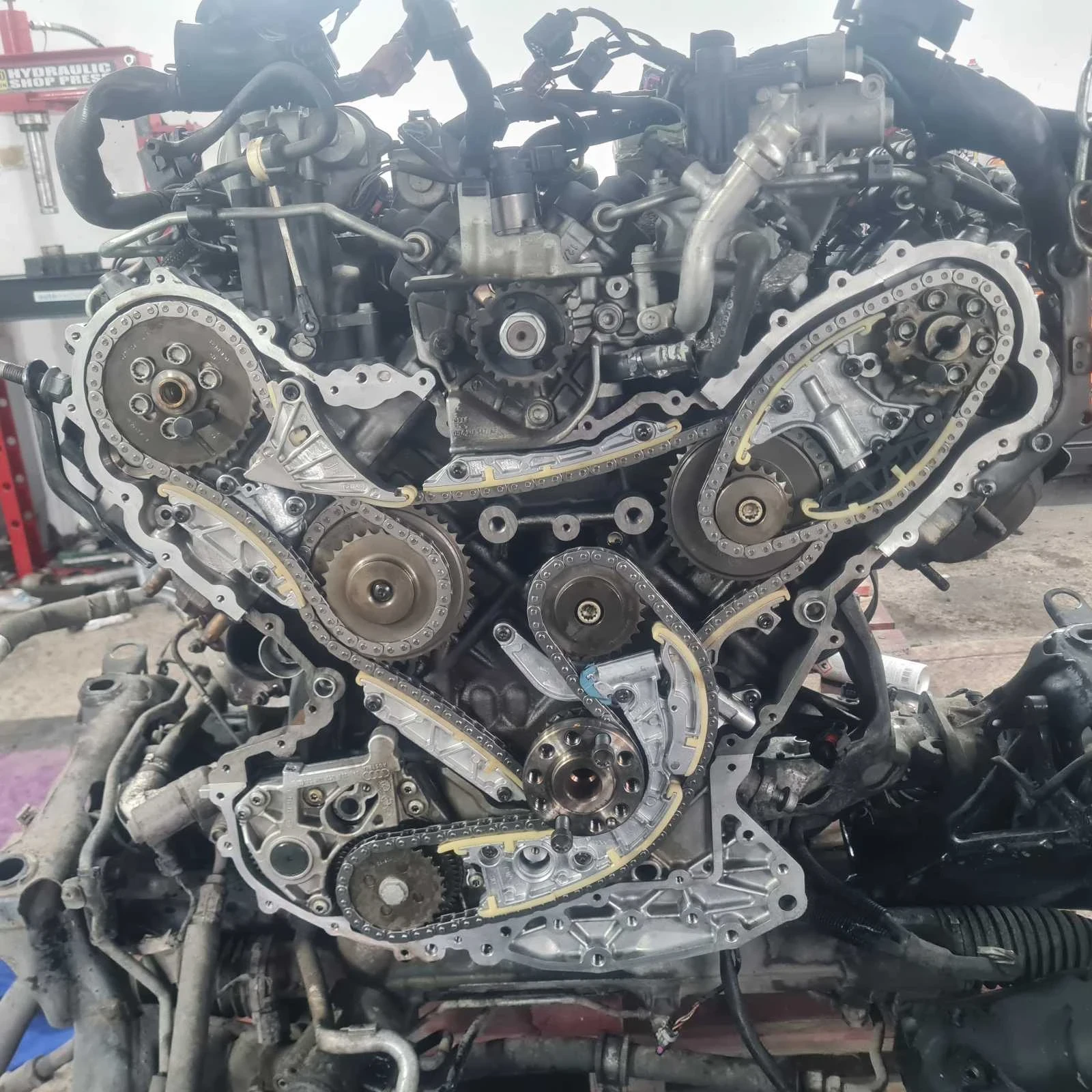 Audi A8 Business class - изображение 9