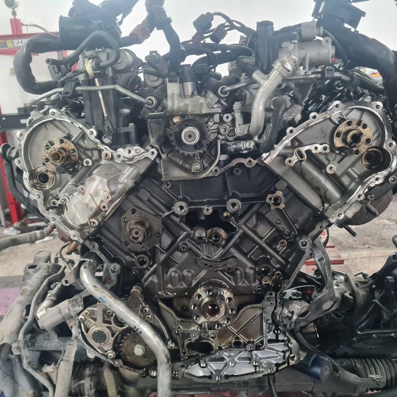 Audi A8 Business class - изображение 7