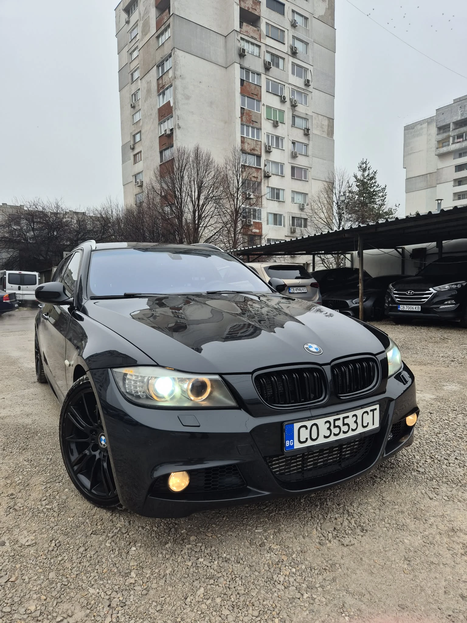 BMW 335  Автоматик 400кс 🔝 - изображение 2