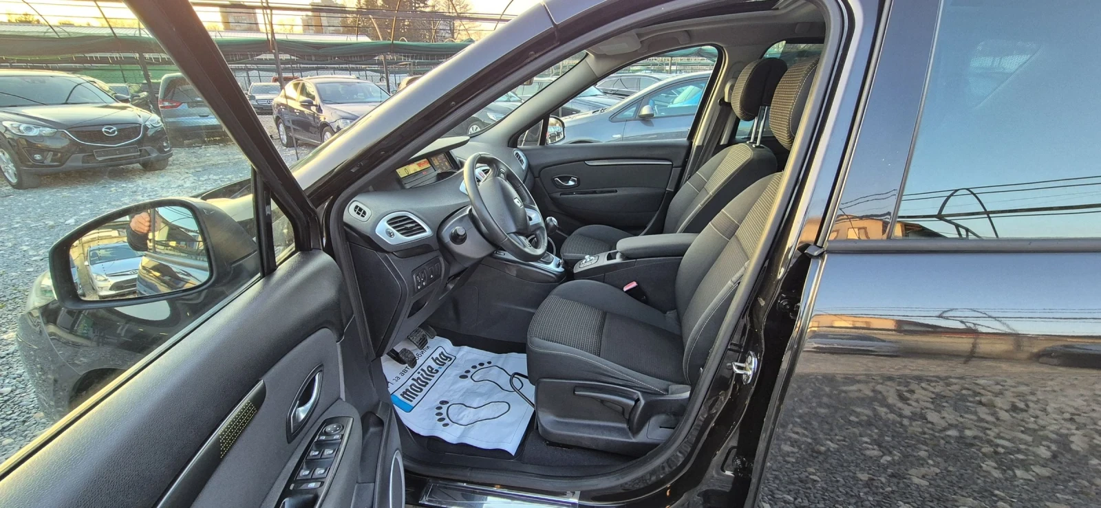 Renault Scenic 1.4 NAVIGACIA, снимка 12 - Автомобили и джипове - 53828646