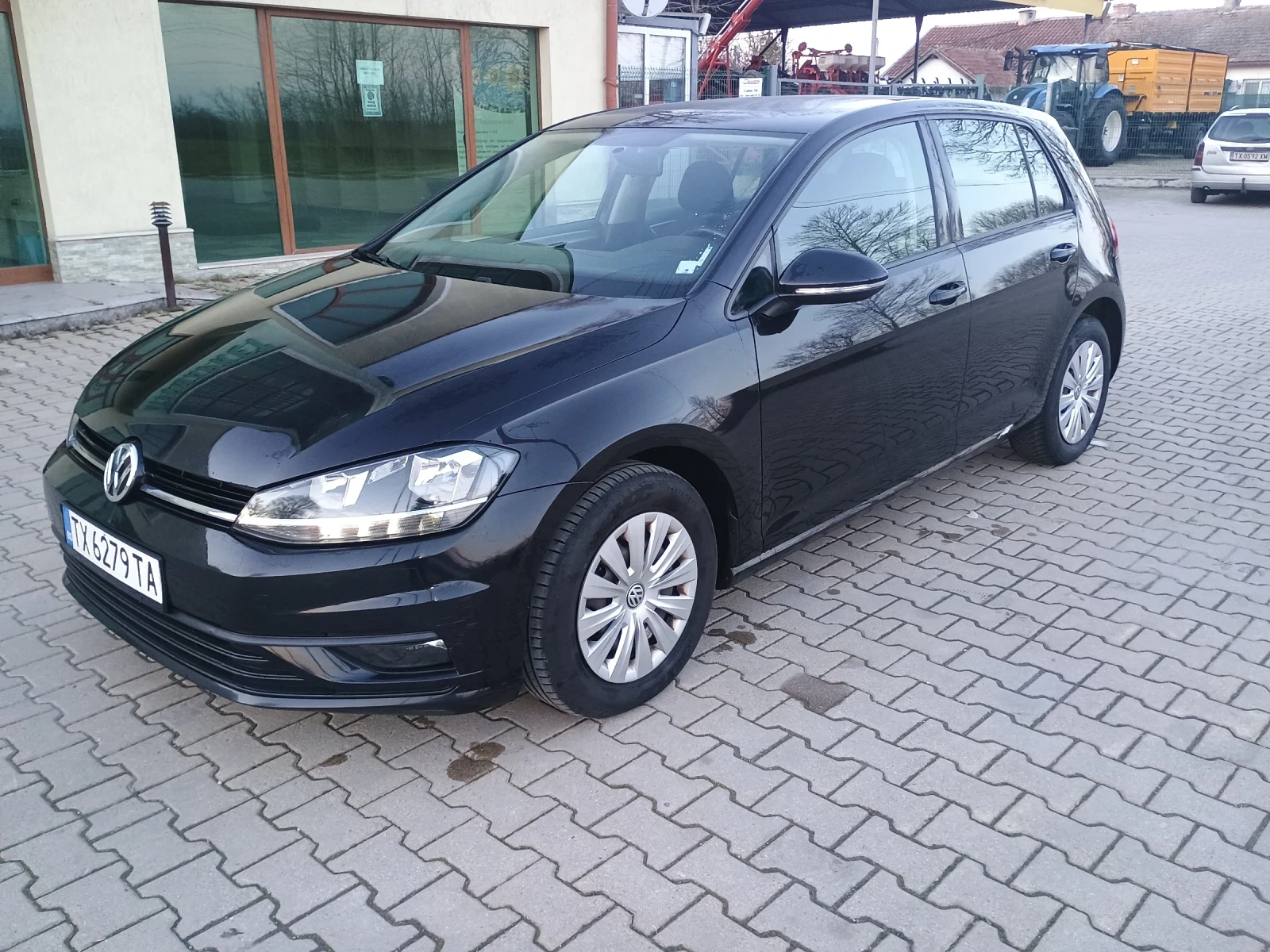 VW Golf 1.6tdi car play, снимка 2 - Автомобили и джипове - 54324592