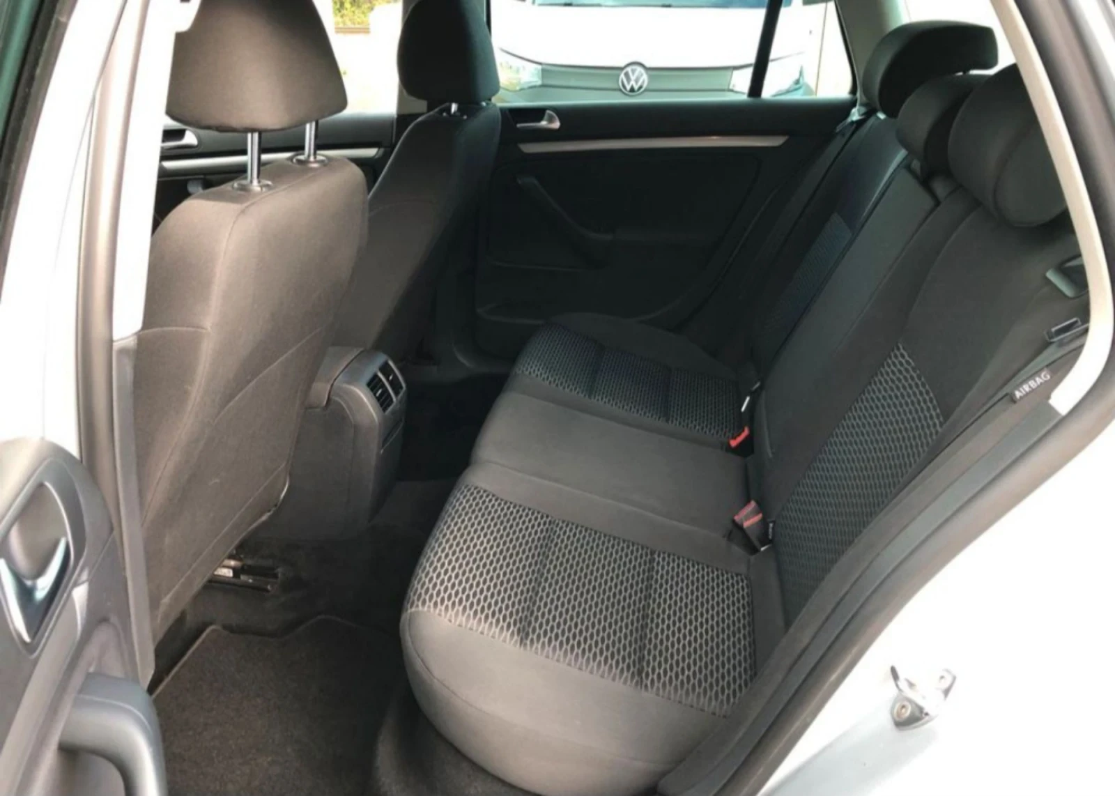 VW Golf, снимка 17 - Автомобили и джипове - 54069220