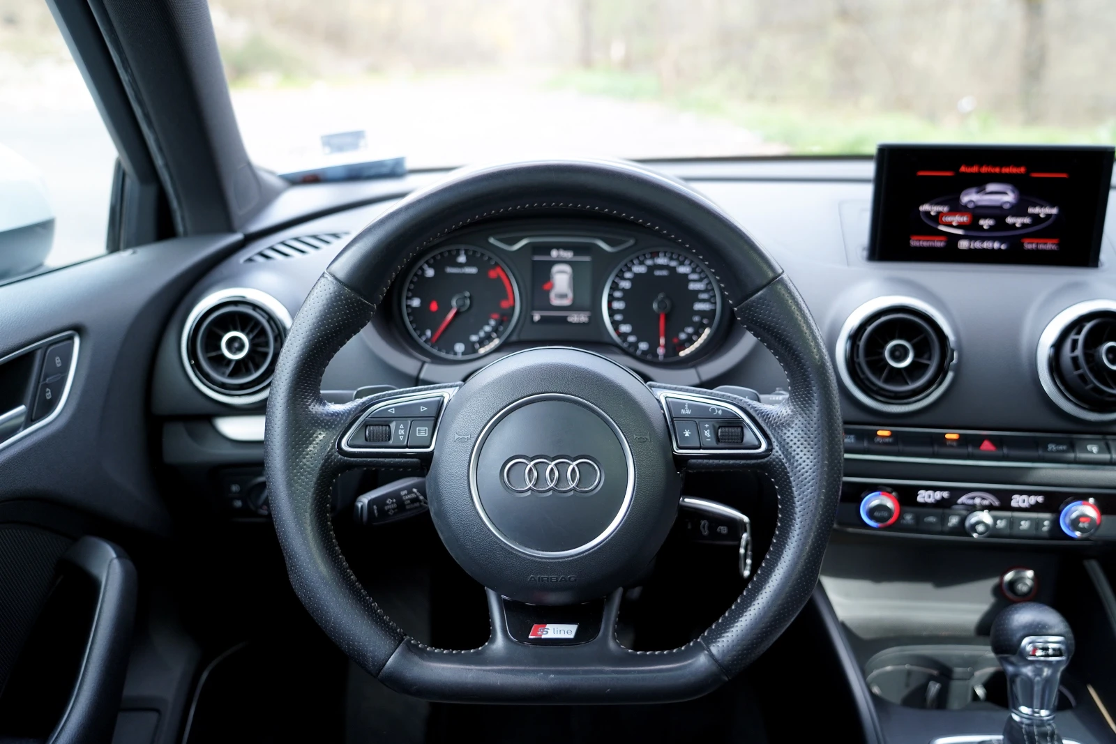 Audi A3 2.0 TDI 3 x S LiNE, снимка 10 - Автомобили и джипове - 54127189