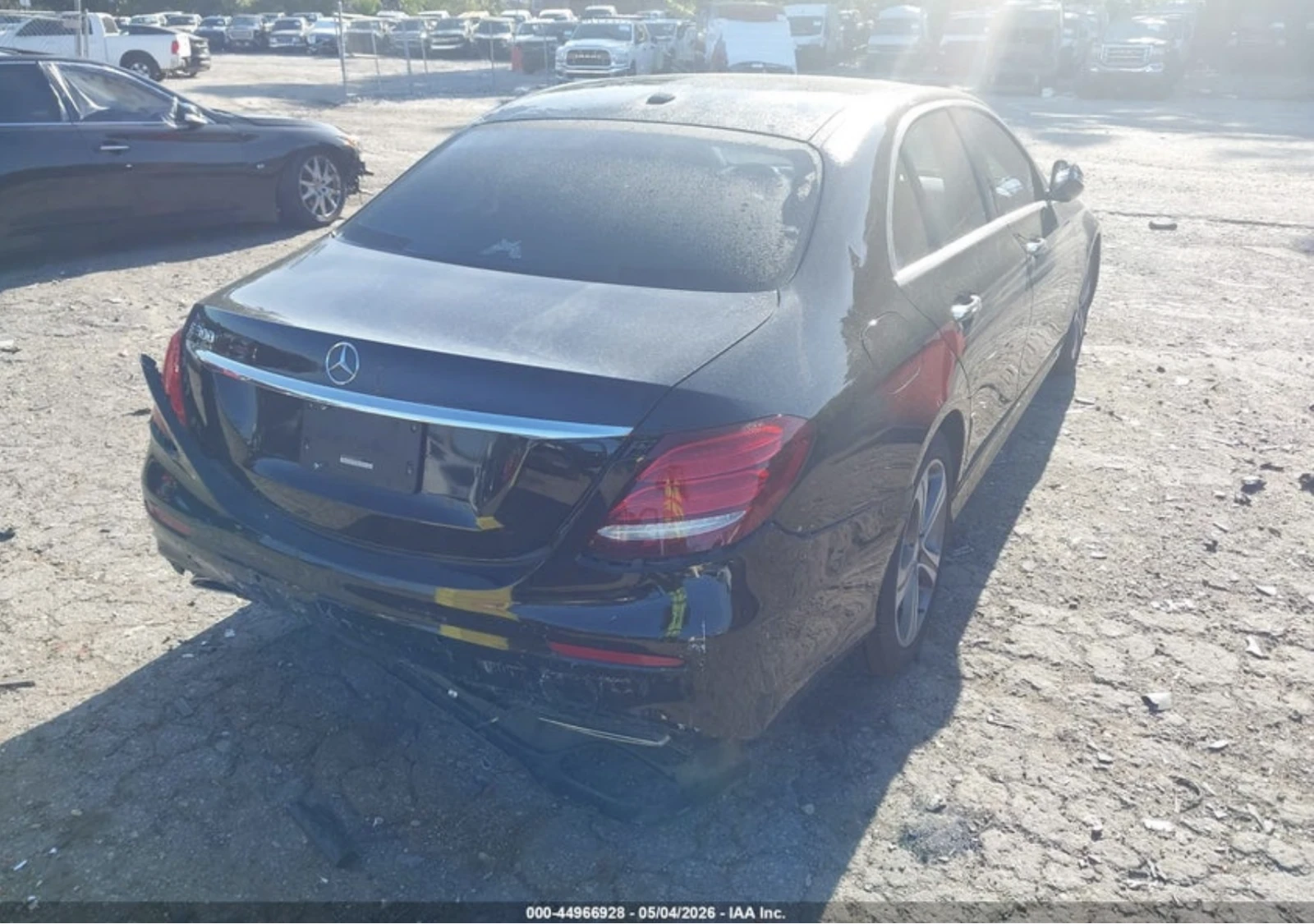 Mercedes-Benz E 300 АВТОКРЕДИТ* BURMASTER* ПОДГРЕВ* ОБДУХВАНЕ* , снимка 4 - Автомобили и джипове - 54680937