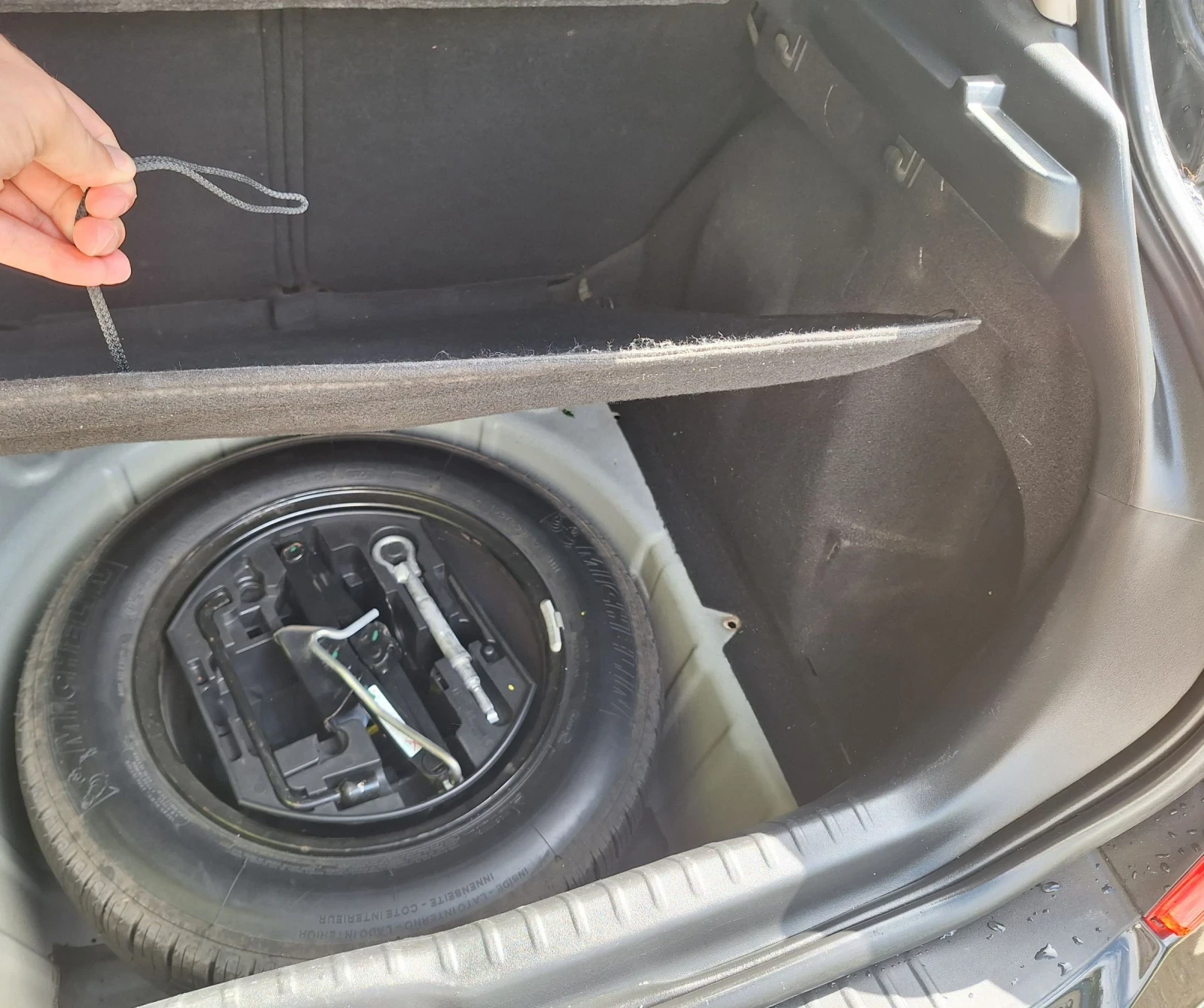 Peugeot 308 1.6 HDI, снимка 17 - Автомобили и джипове - 54717432