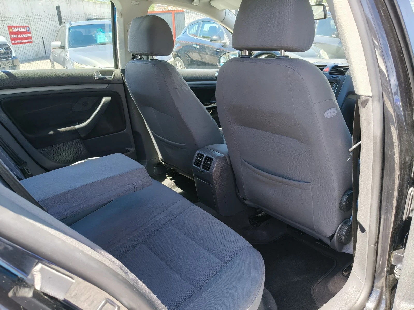 VW Golf 1.9TDI Navi/Clima, снимка 11 - Автомобили и джипове - 54719684