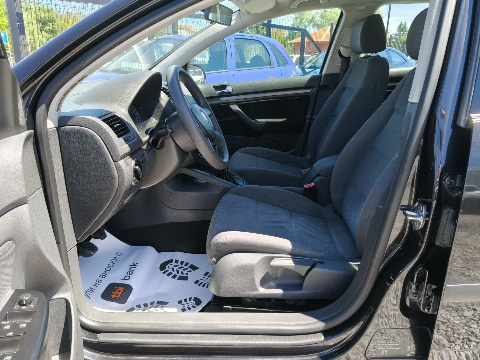 VW Golf 1.9TDI Navi/Clima, снимка 8 - Автомобили и джипове - 54719684