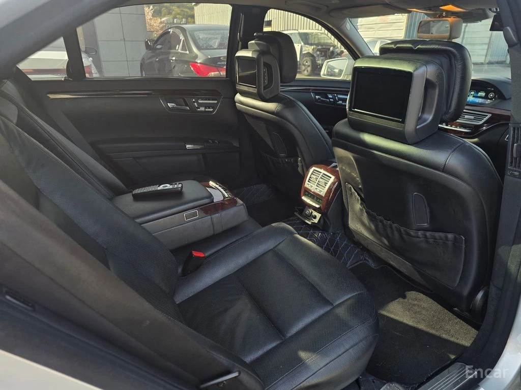 Mercedes-Benz S 500 5.5* V8* FACELIFT* NIGHT* VISION* ДИСТРОНИК* ОБДУХ, снимка 14 - Автомобили и джипове - 54742890