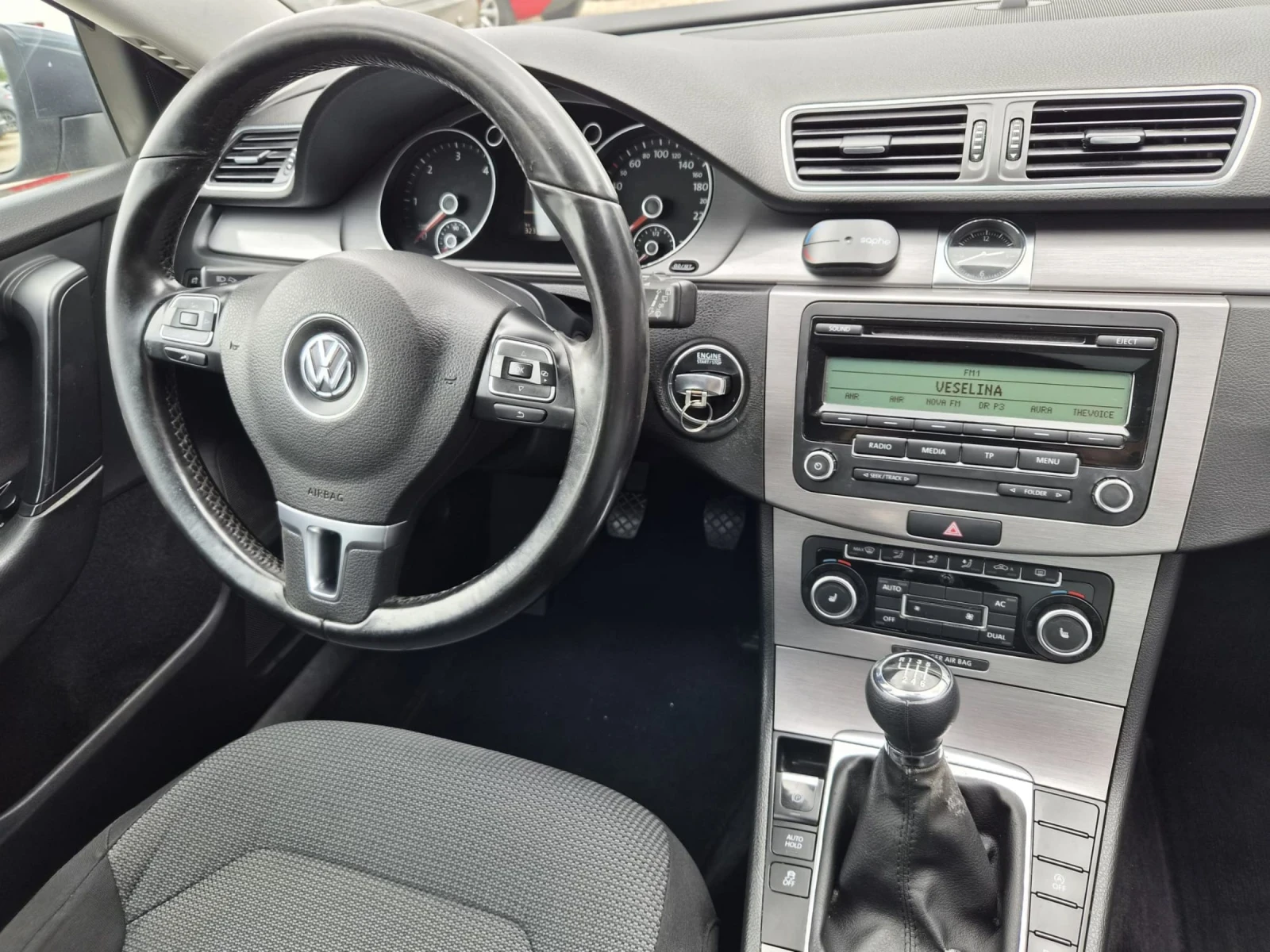 VW Passat 2.0 TDI, снимка 11 - Автомобили и джипове - 54750112
