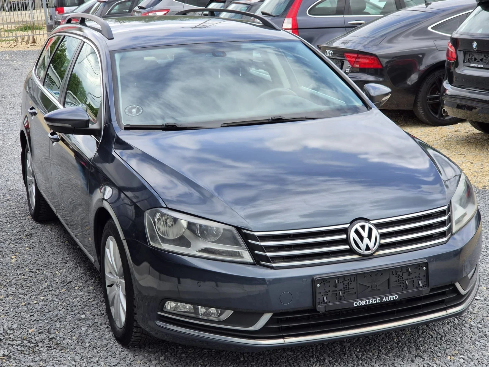 VW Passat 2.0 TDI, снимка 4 - Автомобили и джипове - 54750112
