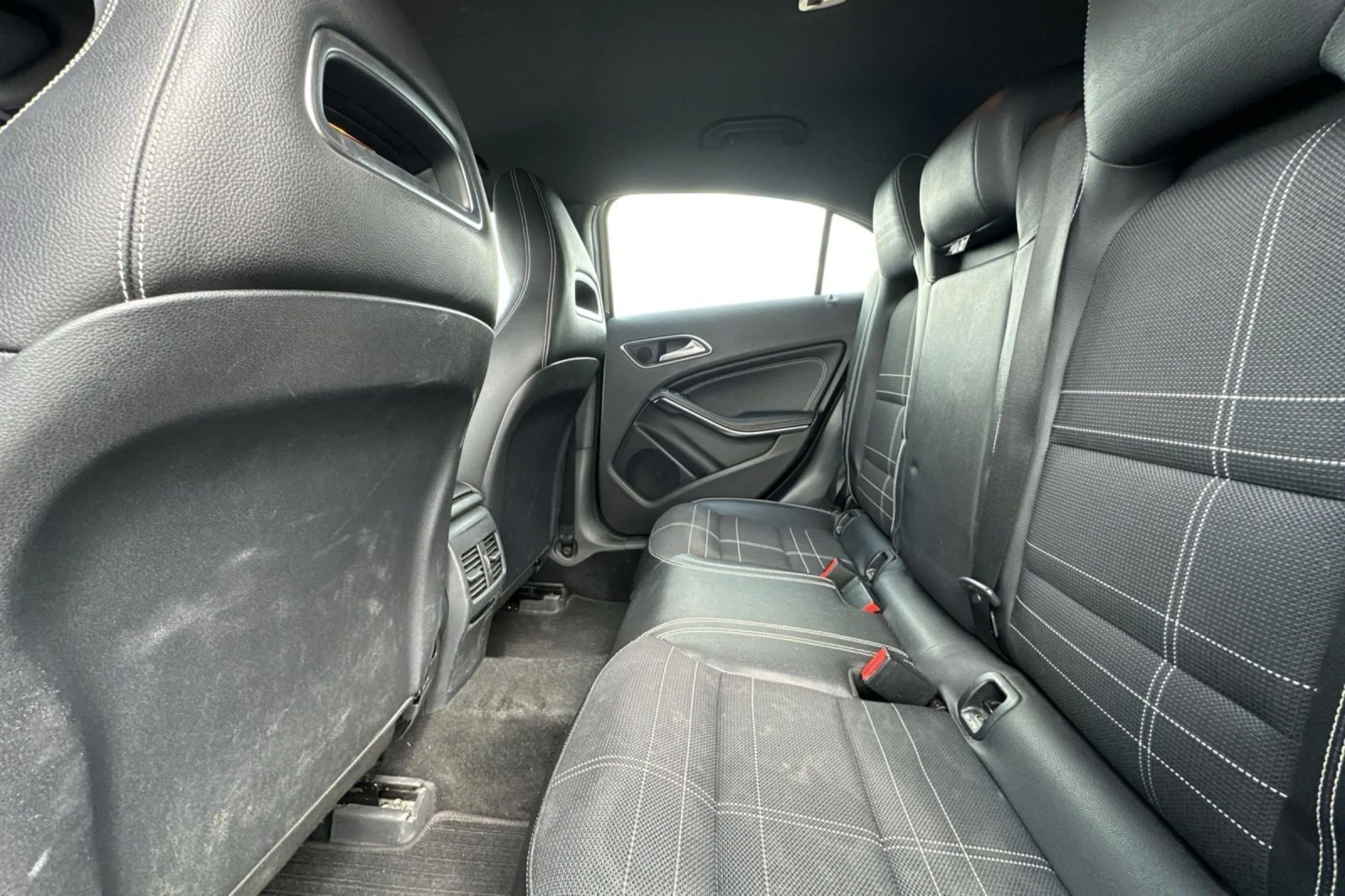 Mercedes-Benz A 200 d | 7G-DCT Автоматик | 2 x Джанти, снимка 13 - Автомобили и джипове - 55250719