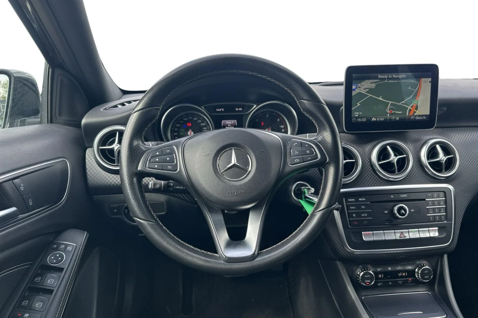 Mercedes-Benz A 200 d | 7G-DCT Автоматик | 2 x Джанти, снимка 6 - Автомобили и джипове - 55250719