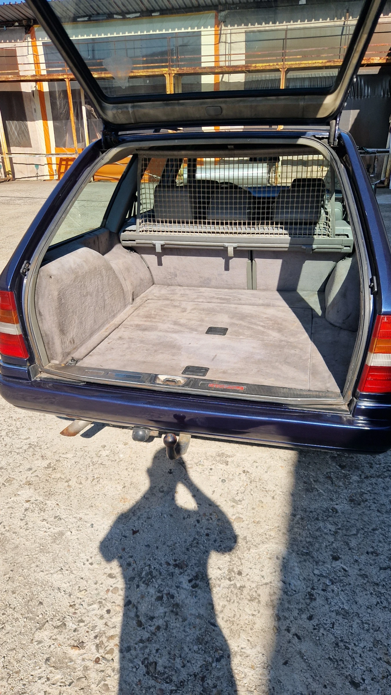 Mercedes-Benz E 250, снимка 2 - Автомобили и джипове - 55990721
