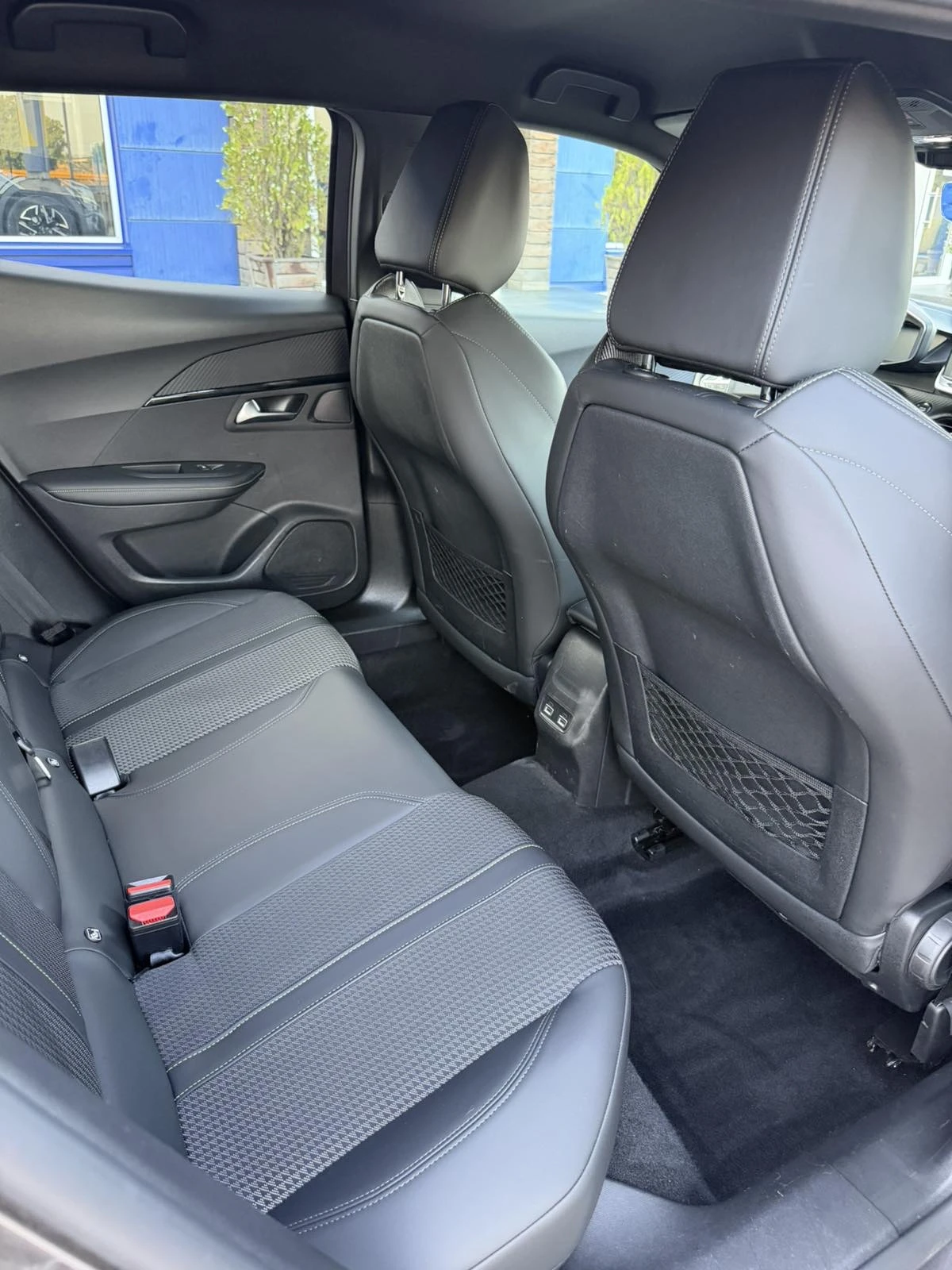 Peugeot 2008 GT-line full led, снимка 13 - Автомобили и джипове - 56010578
