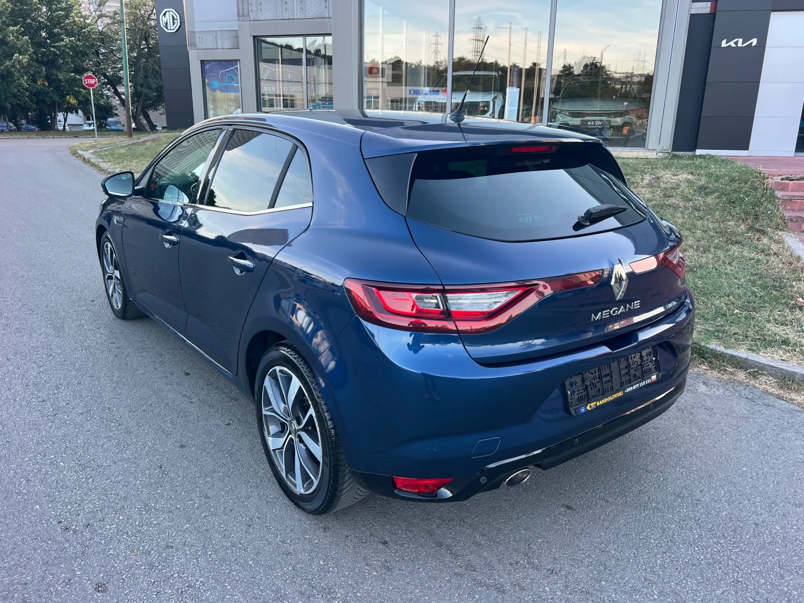 Renault Megane 1.5DCI/NAVI/FULL/TOP, снимка 6 - Автомобили и джипове - 56512414