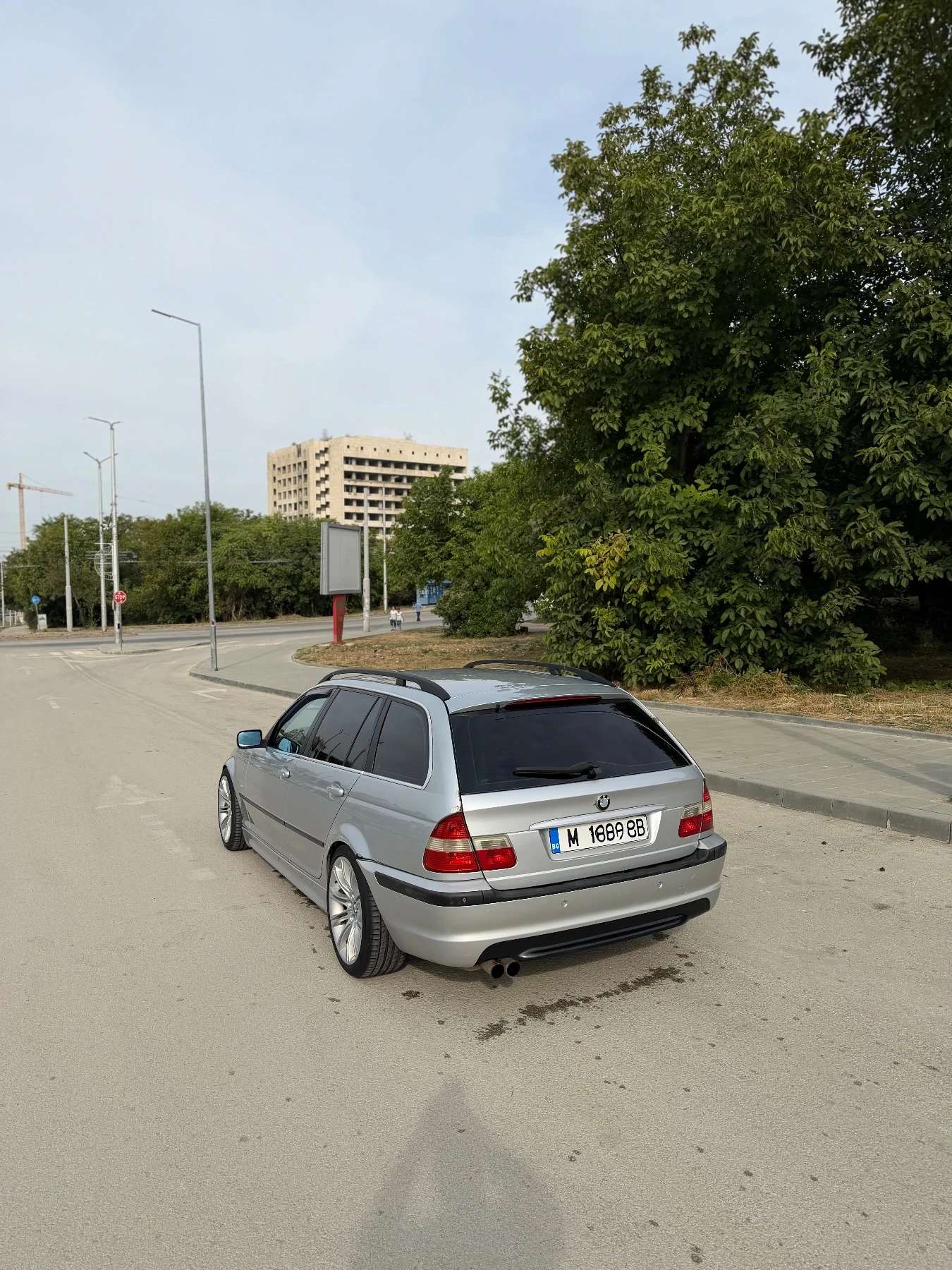 BMW 320, снимка 2 - Автомобили и джипове - 56569130