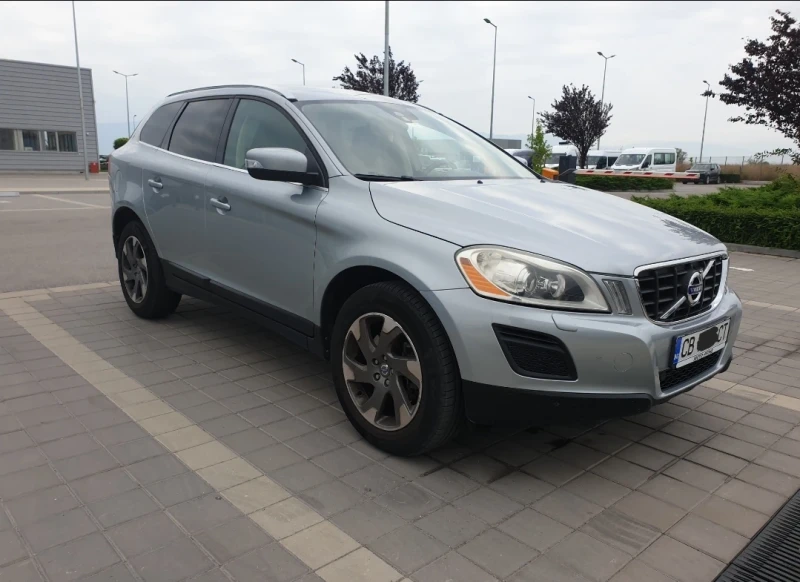 Volvo XC60 Ocean Race, снимка 2 - Автомобили и джипове - 45952648