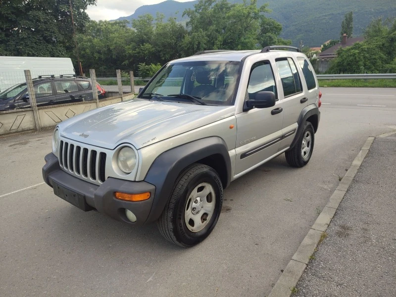 Jeep Cherokee 2.8crdi 4x4 150cv, снимка 1 - Автомобили и джипове - 46619606