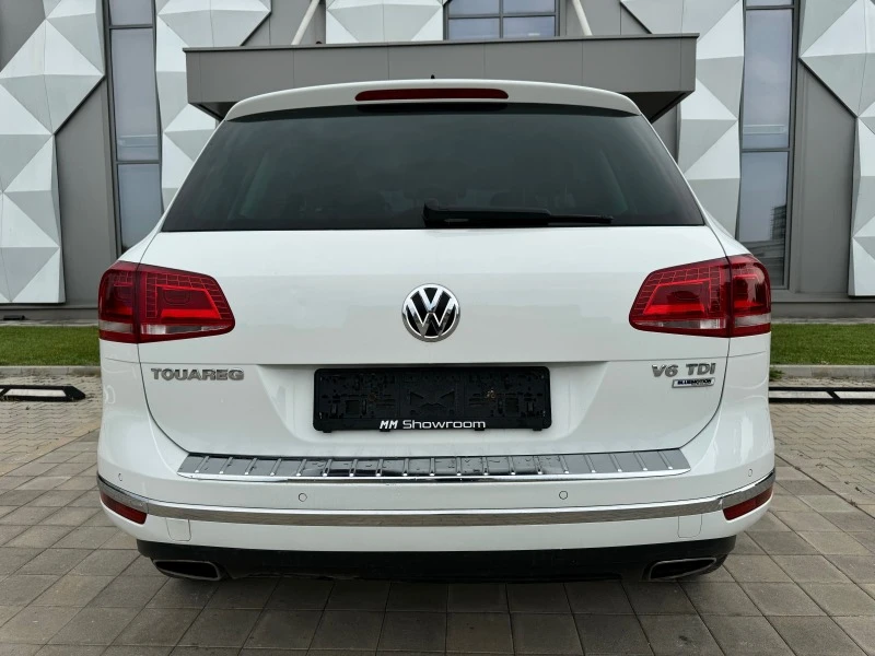 VW Touareg 3.0TDI-FACE-НАВИ-ПОДГРЕВ-ПАМЕТ-LED-, снимка 6 - Автомобили и джипове - 46394039