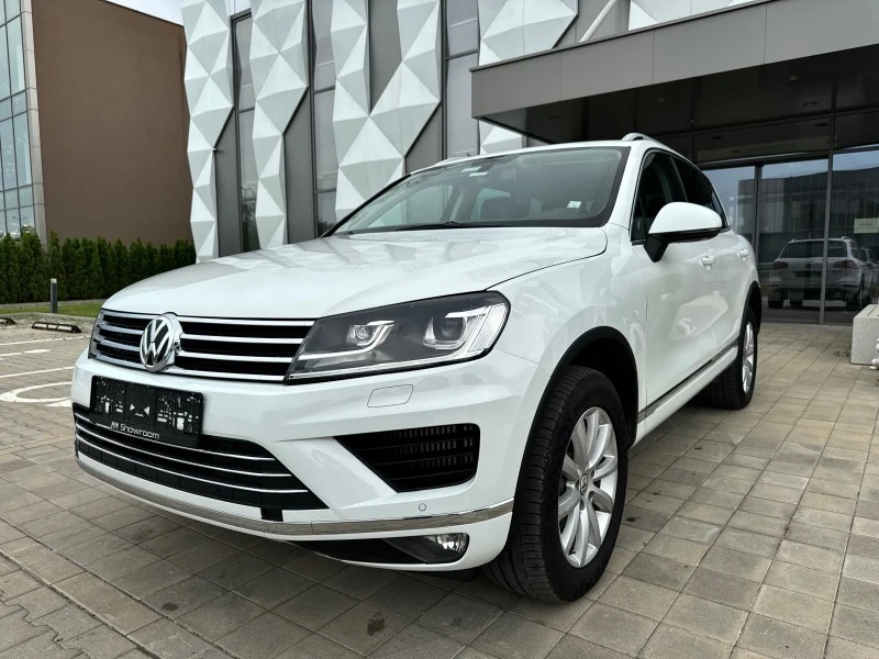 VW Touareg 3.0TDI-FACE-НАВИ-ПОДГРЕВ-ПАМЕТ-LED-, снимка 1 - Автомобили и джипове - 46394039