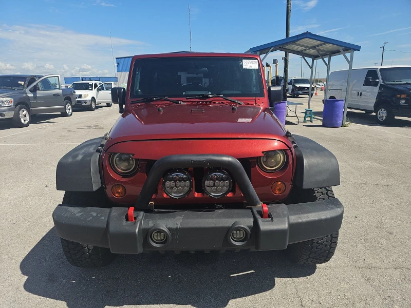 Jeep Wrangler Перфектен за газ Unlimited Sport, снимка 1 - Автомобили и джипове - 47213347