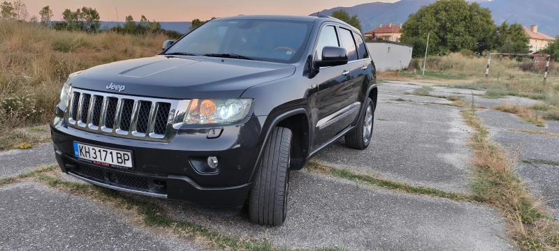 Jeep Grand cherokee Overland , снимка 3 - Автомобили и джипове - 47976510