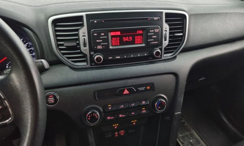 Kia Sportage, снимка 15 - Автомобили и джипове - 51889763