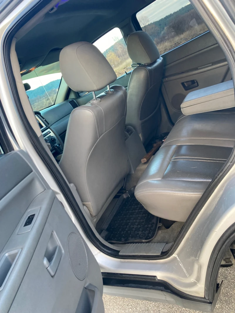 Jeep Grand cherokee 3.7 Laredo LPG, снимка 11 - Автомобили и джипове - 52382917