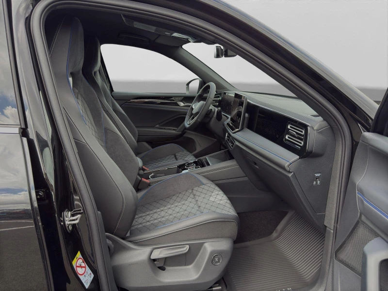 VW Tiguan 2.0 TDI 4-MOTION R-LINE CAMERA LED , снимка 11 - Автомобили и джипове - 52473961