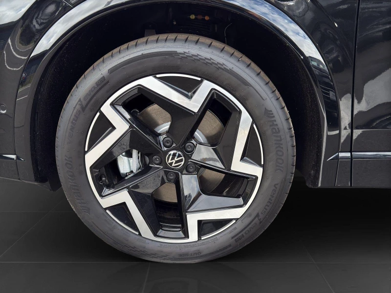 VW Tiguan 2.0 TDI 4-MOTION R-LINE CAMERA LED , снимка 14 - Автомобили и джипове - 52473961