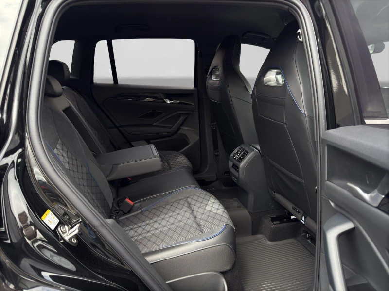 VW Tiguan 2.0 TDI 4-MOTION R-LINE CAMERA LED , снимка 12 - Автомобили и джипове - 52473961