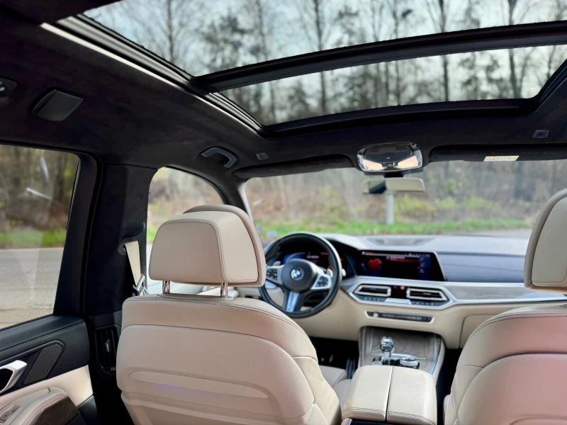 BMW X7 Swarovski , снимка 17 - Автомобили и джипове - 52750183