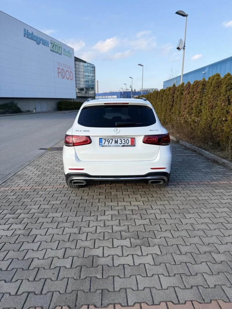 Mercedes-Benz GLC 300 AMG, FACELIFT, 360'view, 4 MATIC, Ambient, Dig, снимка 3 - Автомобили и джипове - 52893557