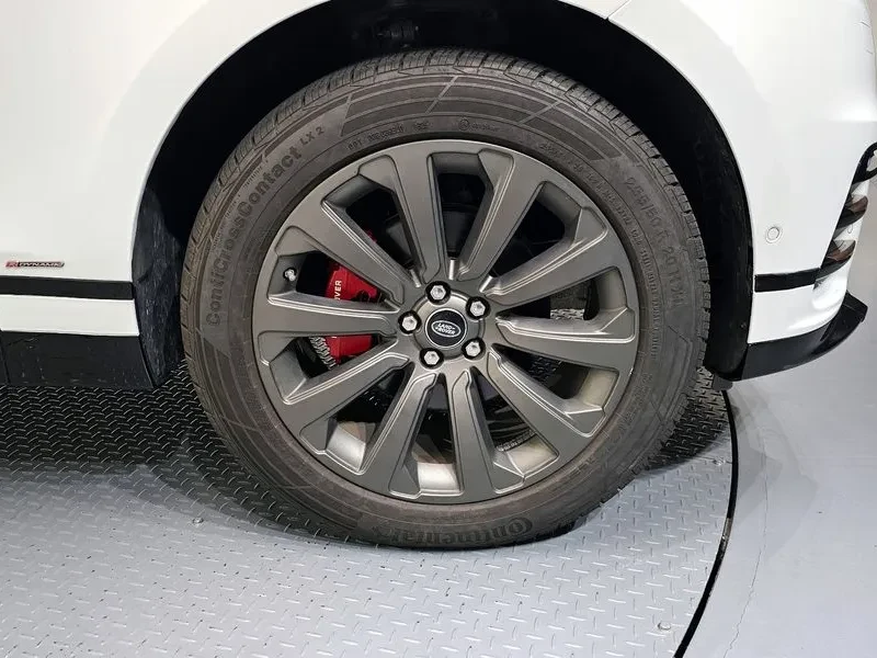 Land Rover Range Rover Velar, снимка 5 - Автомобили и джипове - 54515152