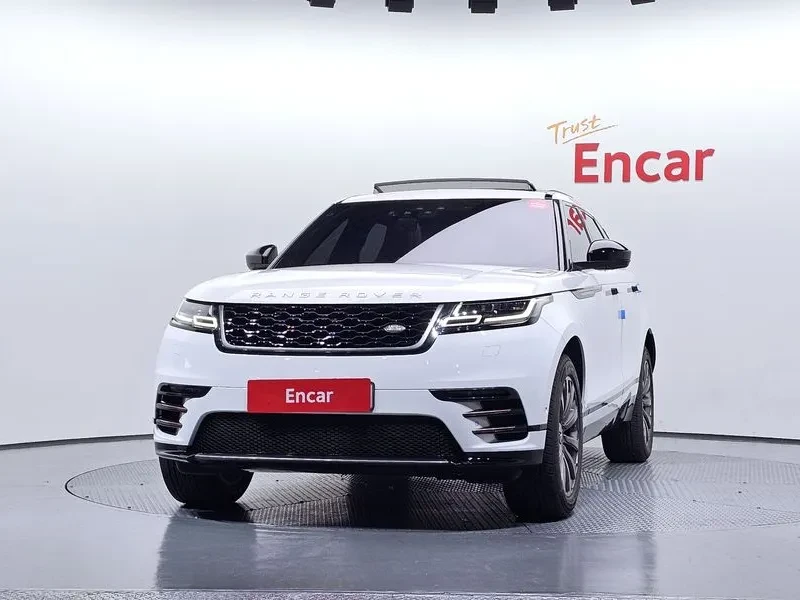 Land Rover Range Rover Velar, снимка 3 - Автомобили и джипове - 54515152