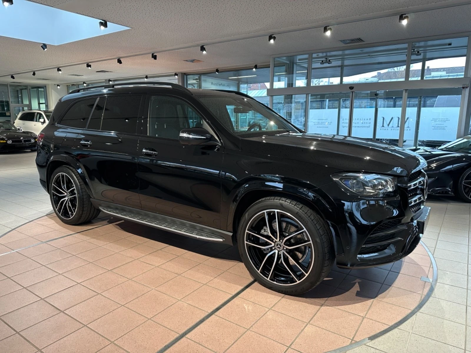 Mercedes-Benz GLS580 4M*AMG*NIGHT*Burmester, TV/Entertainme*PANO - изображение 2