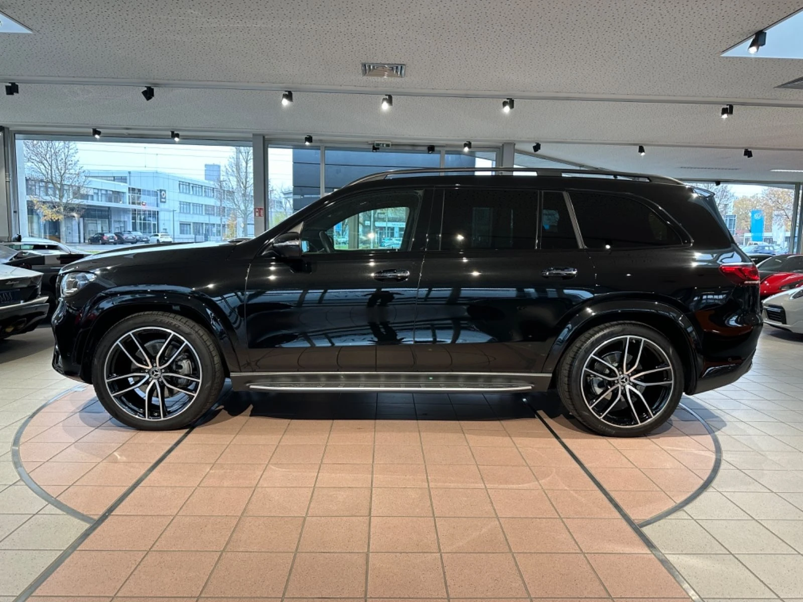 Mercedes-Benz GLS580 4M*AMG*NIGHT*Burmester, TV/Entertainme*PANO - изображение 4