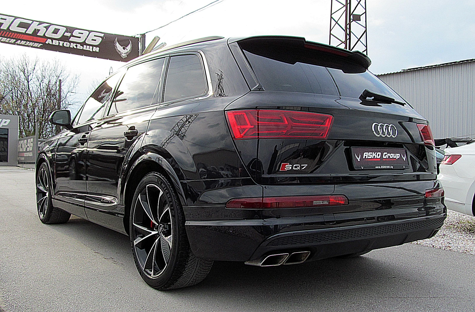 Audi SQ7 7-MESTA/PANORAMA/S-line/KylessGO/СОБСТВЕН ЛИЗИНГ - изображение 5