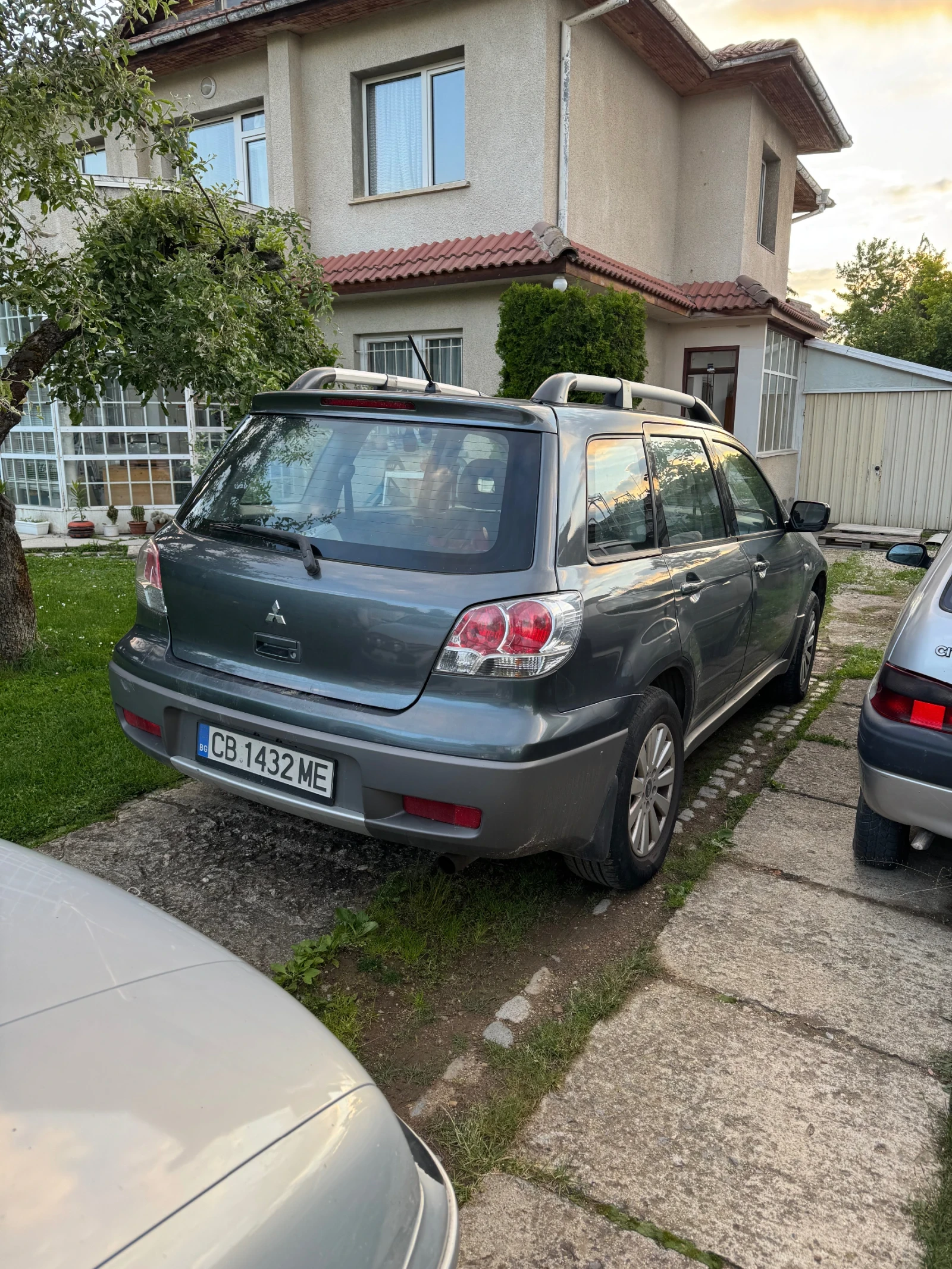 Mitsubishi Outlander  - изображение 2