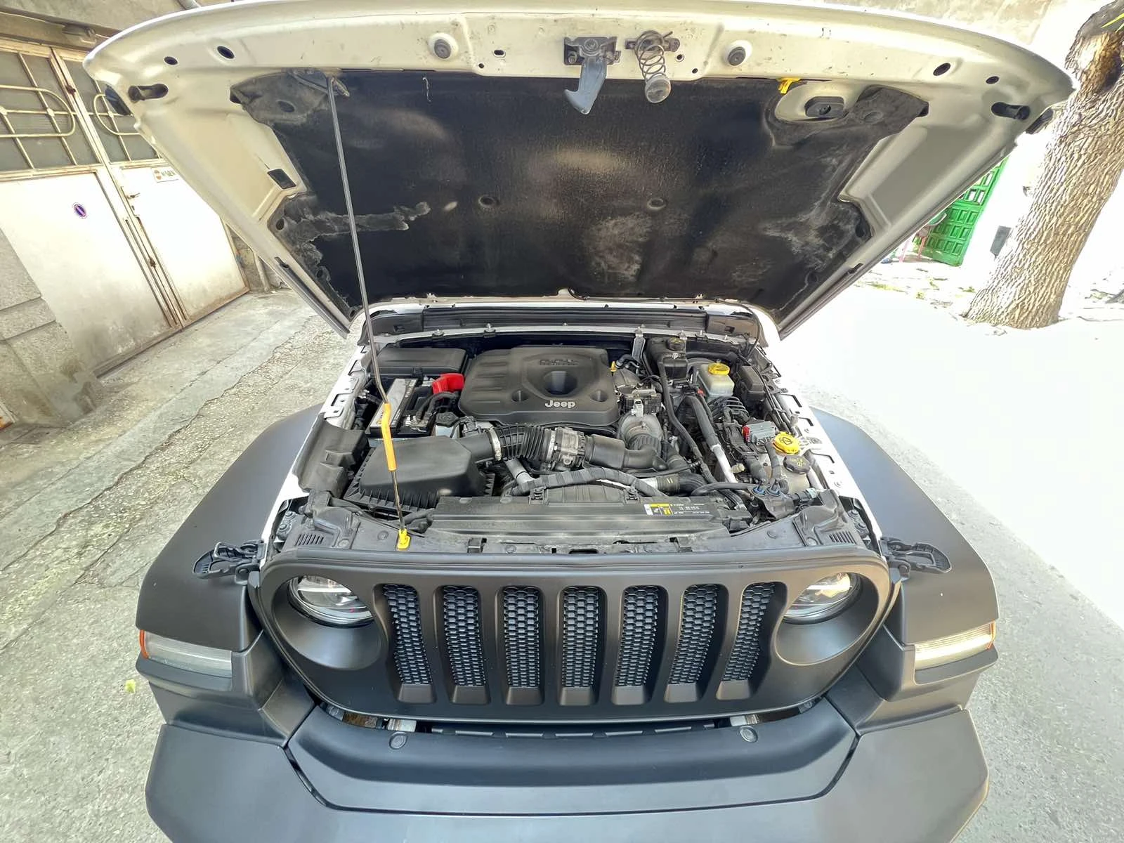 Jeep Wrangler SAHARA 2.2d - изображение 10