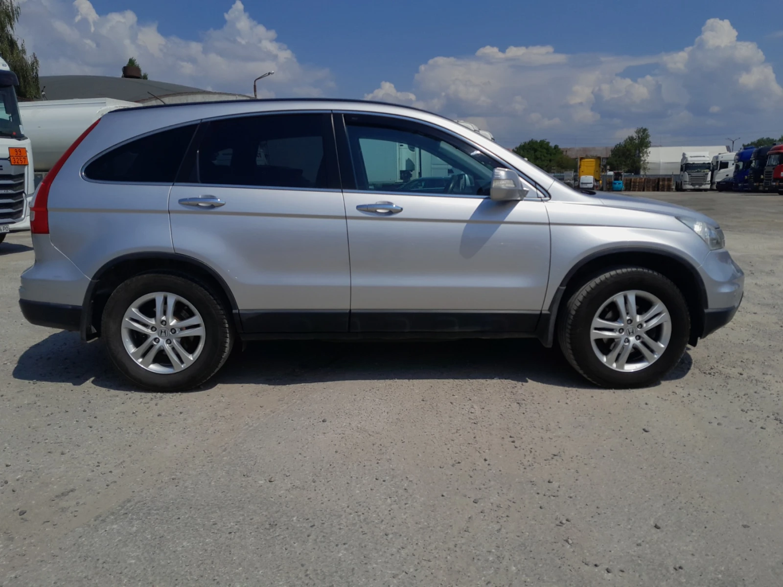 Honda Cr-v 2.0 i - изображение 5