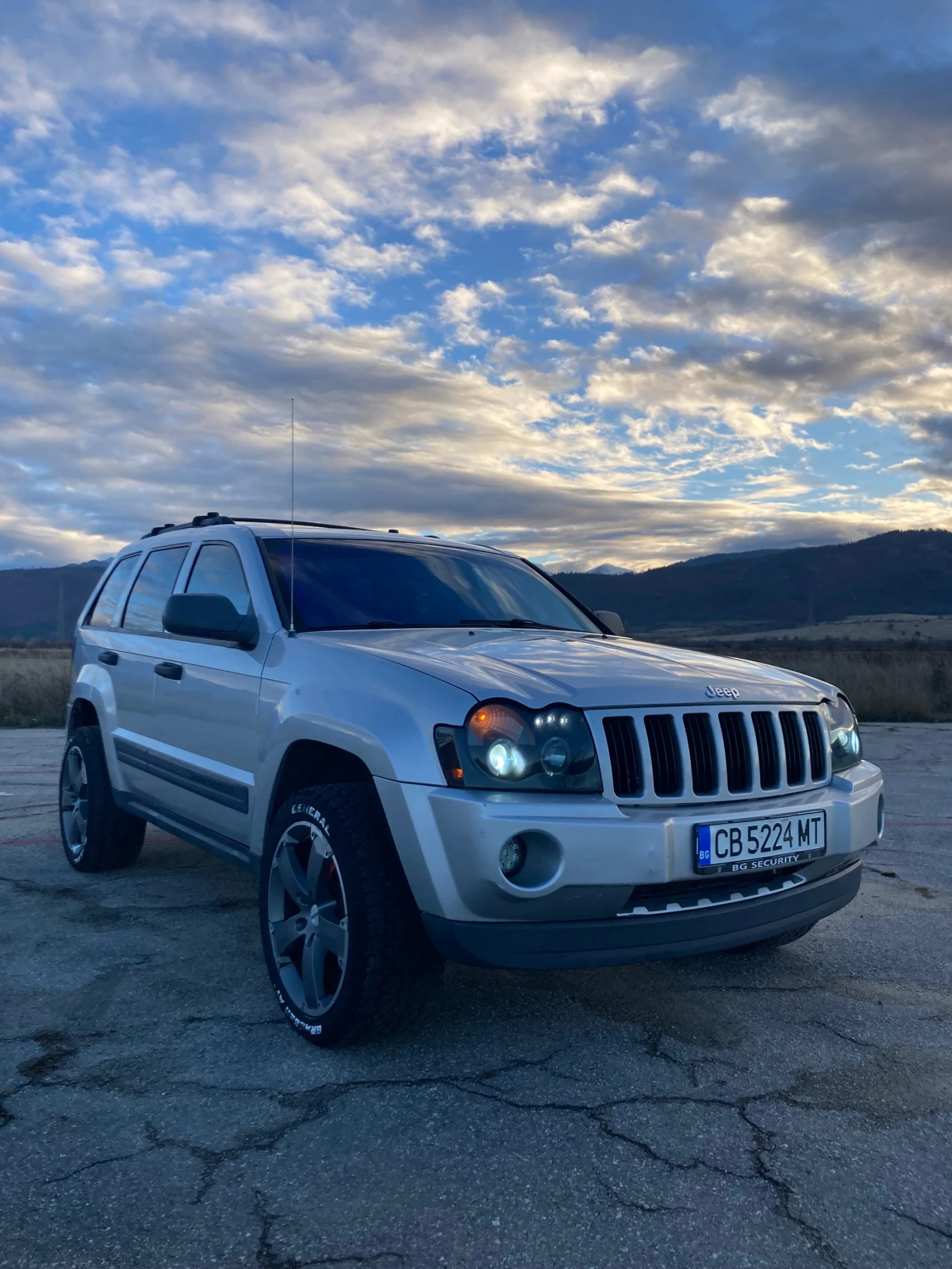 Jeep Grand cherokee 3.7 Laredo LPG | Mobile.bg � ����������� 3