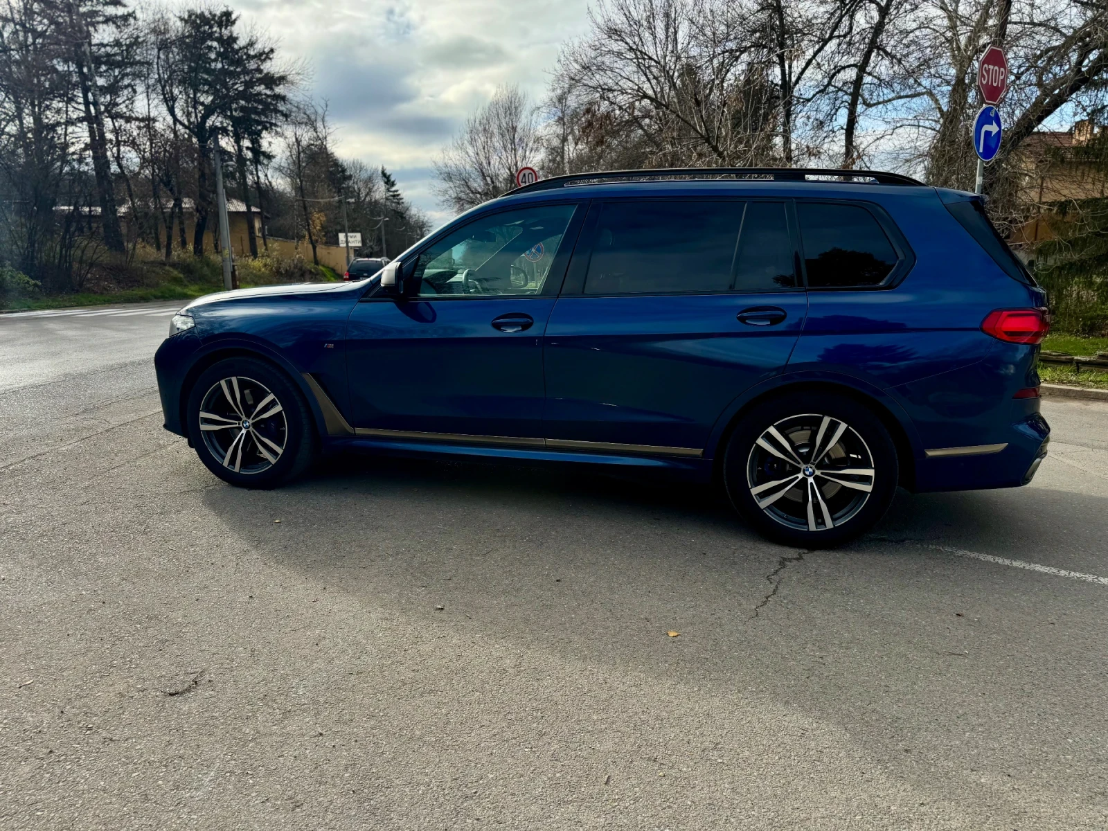 BMW X7 Swarovski  - изображение 8