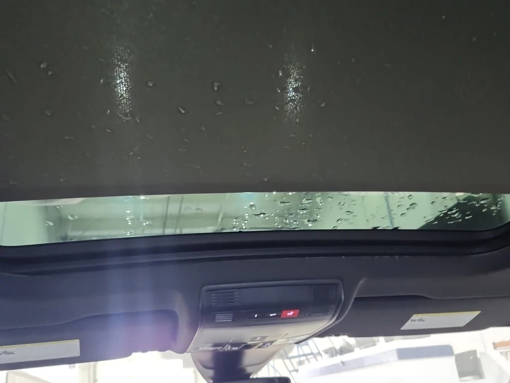 VW Tiguan * COMFORTLINE R LINE BLACK EDITION * CARFAX * ���  | Mobile.bg � ����������� 11